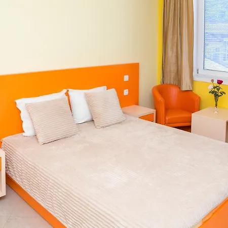 San 011 בית הארחה