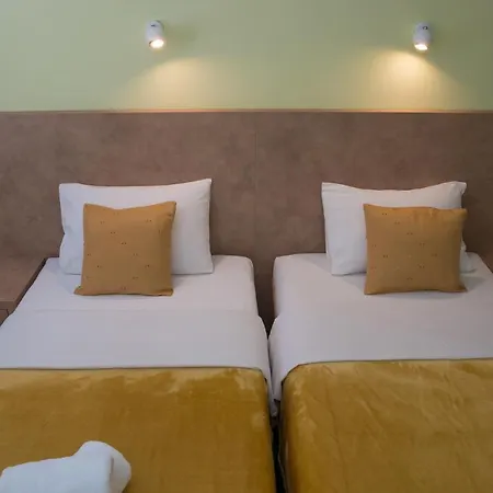 Guest house San 011