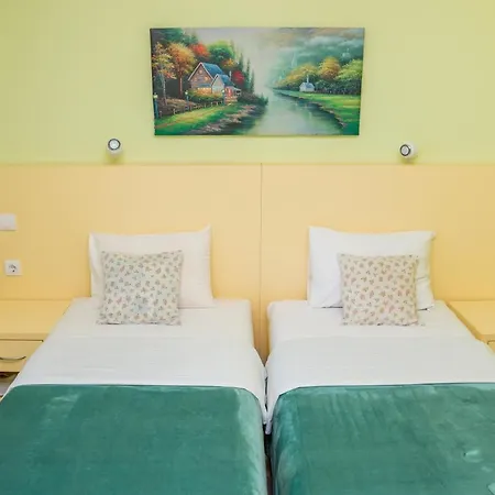 בית הארחה San 011